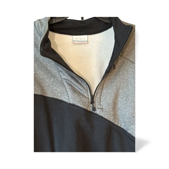 Columbia Women's Two-Tone Quarter-Zip Pullover - Picture 4 of 6